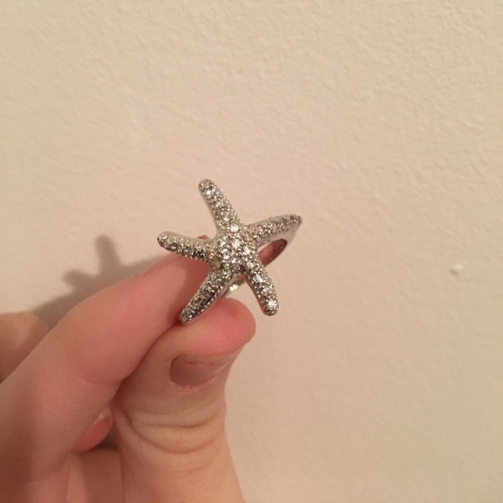 Silver Sparkly Starfish Ring